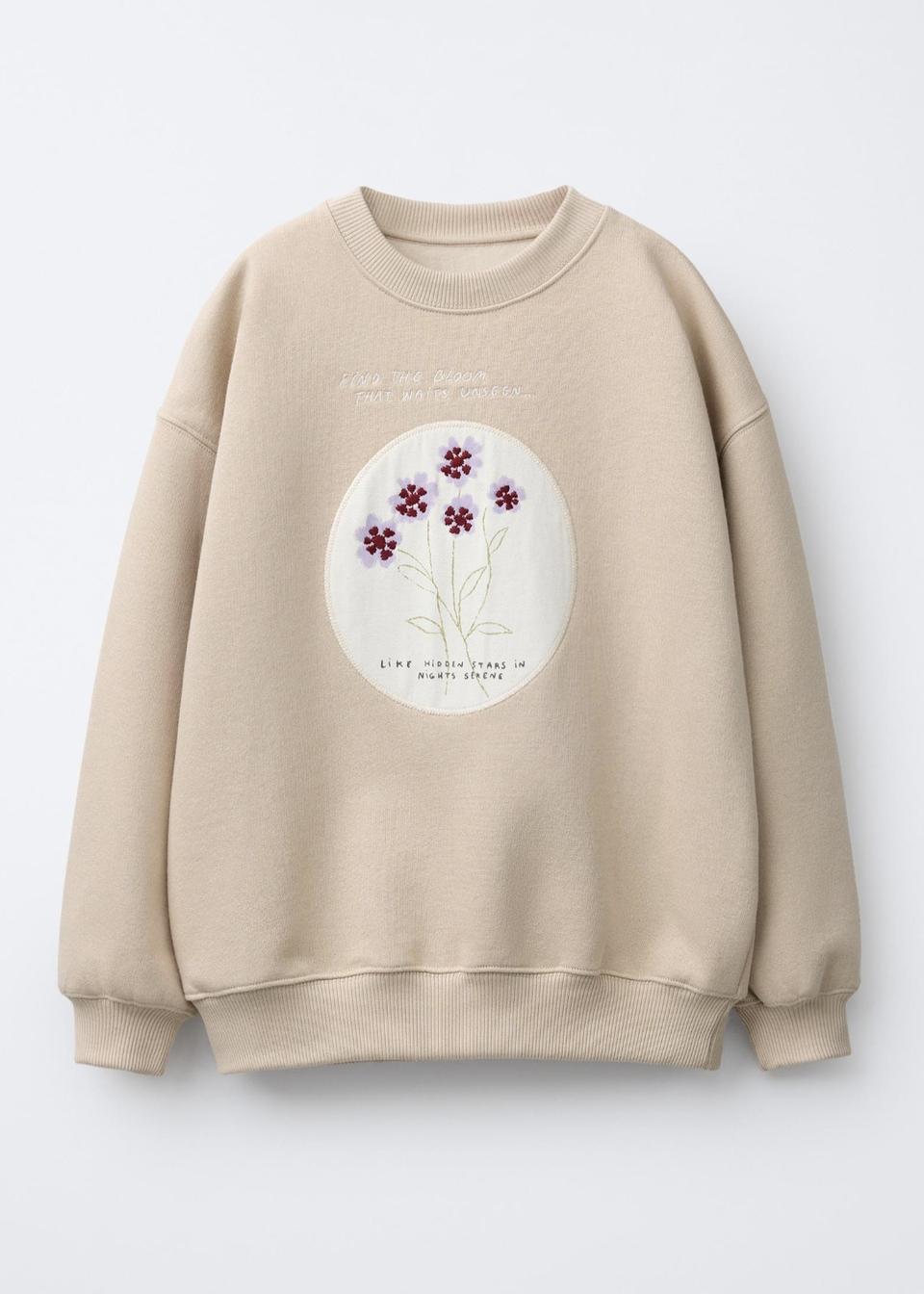 자라 꽃자수 기모 맨투맨 (택달린 새옷)