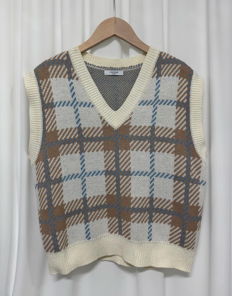 레코브 체크 니트 조끼