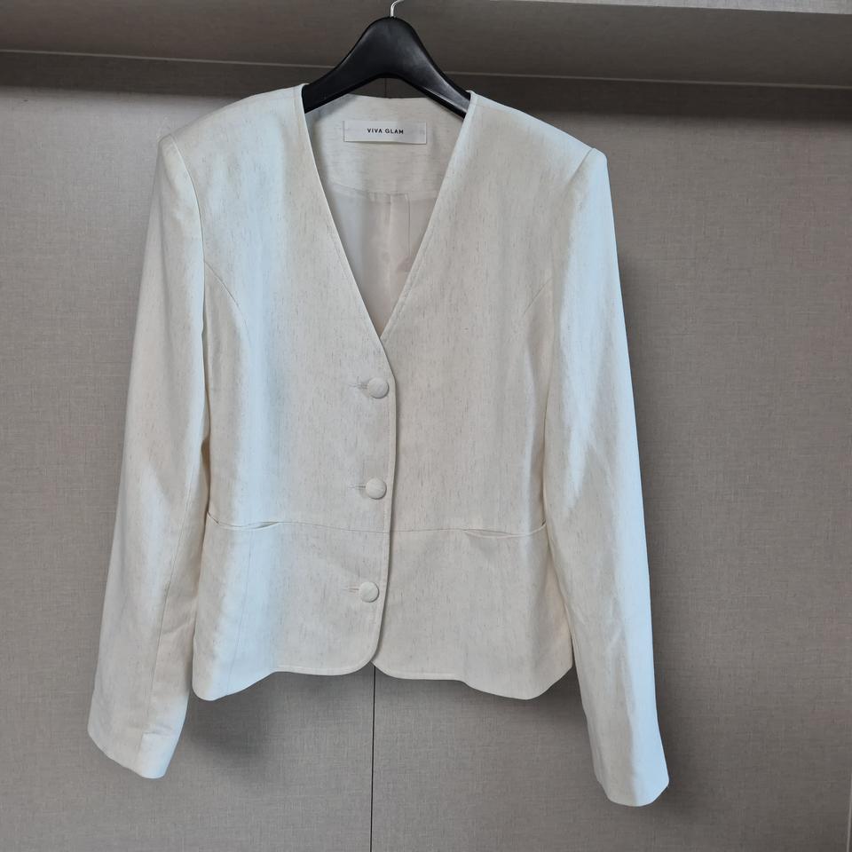 프리)비바글램 내수 고퀄 브이넥 오트밀 자켓