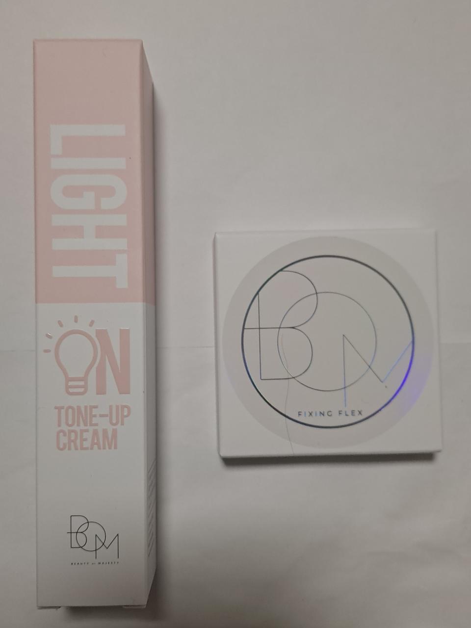 비오엠 라이트온 톤업크림+픽싱 플렉스 파우더팩트 세트