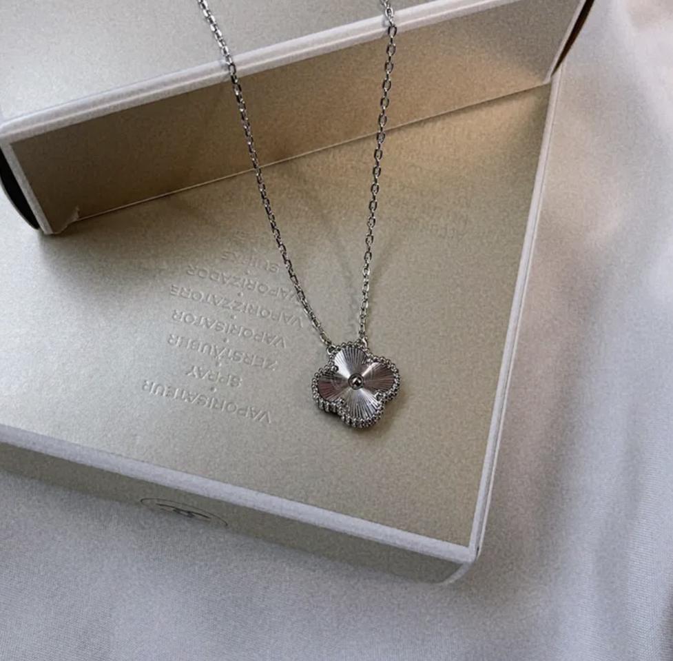 반클 목걸이 새상품