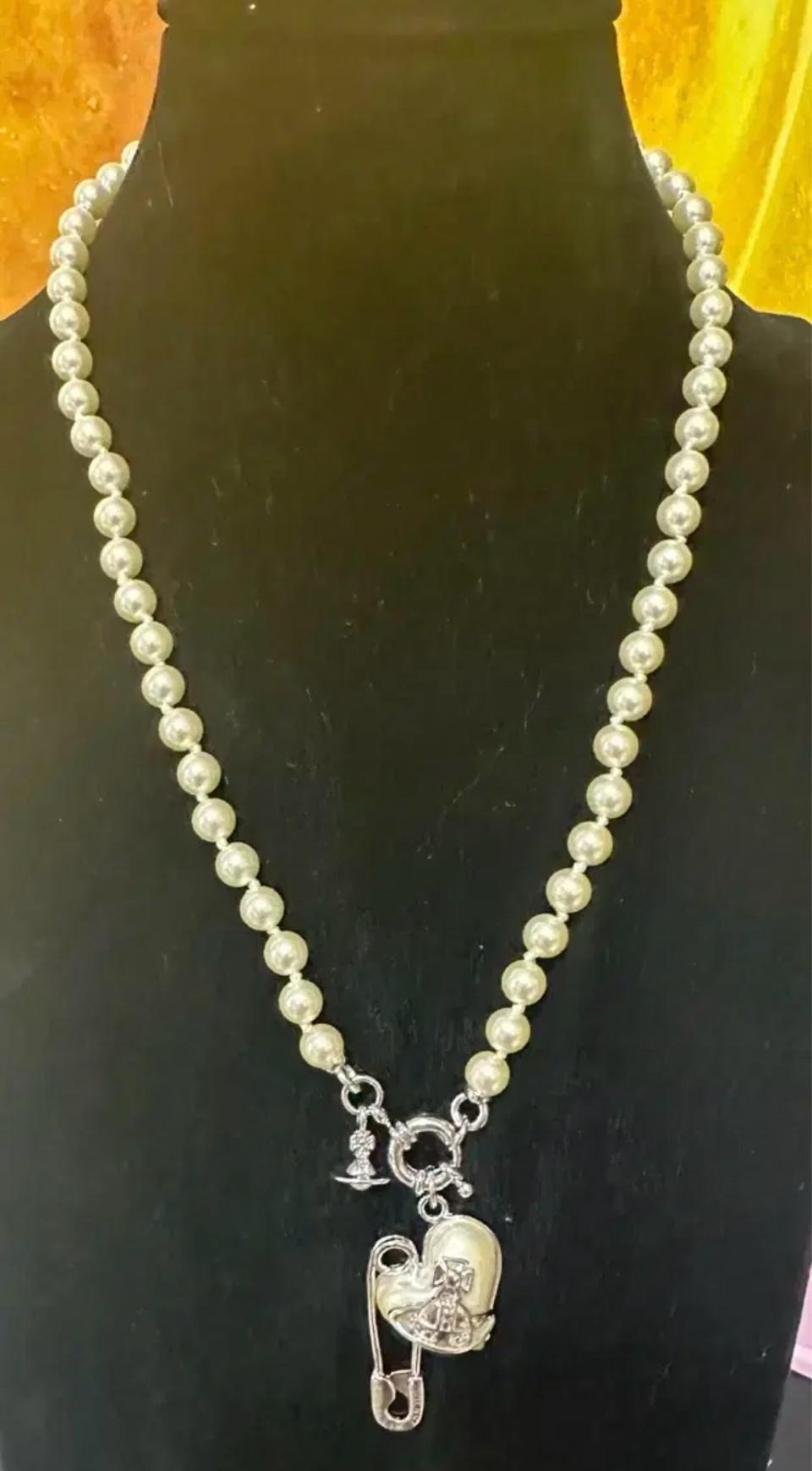 비비안웨스트우드 진주 목걸이 하트 팬던트