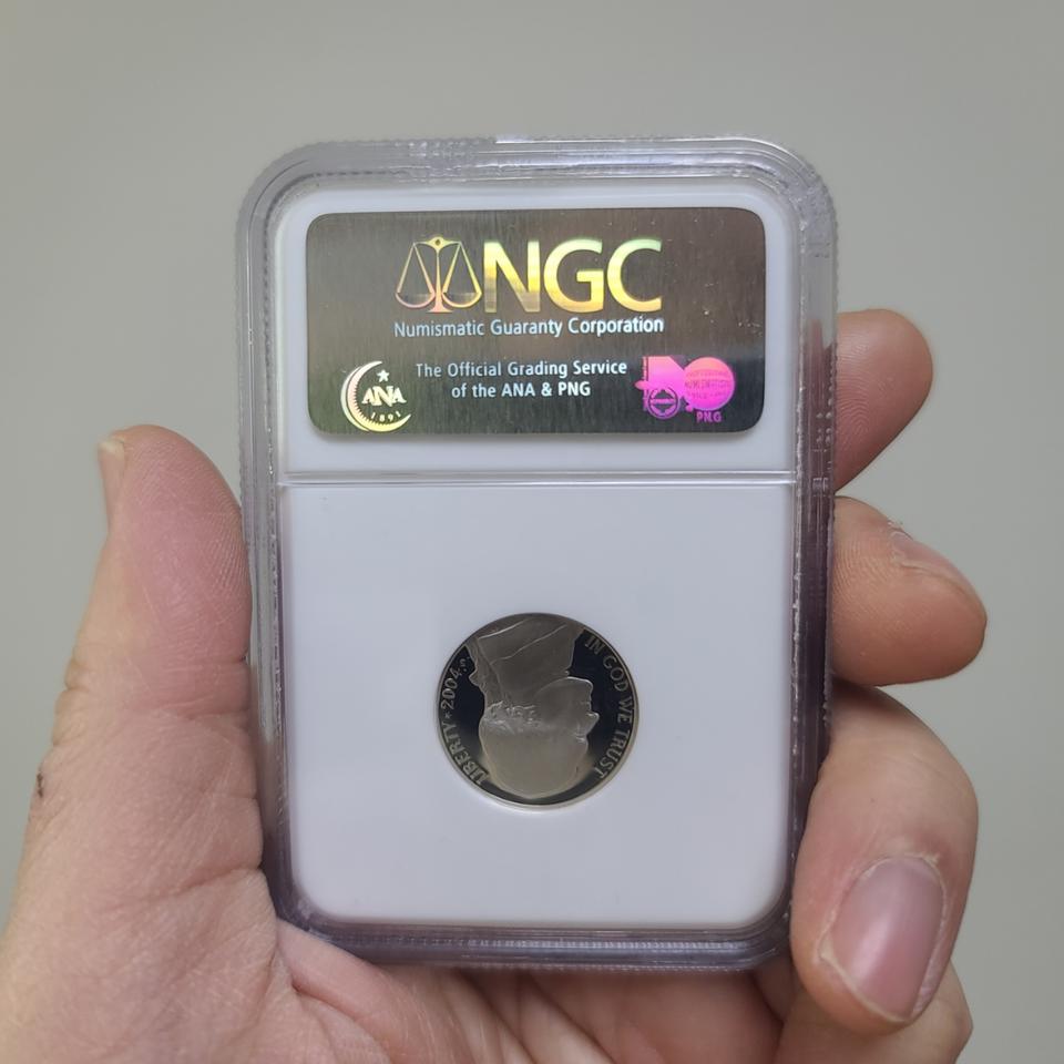 다양한 NGC 그레이딩 주화