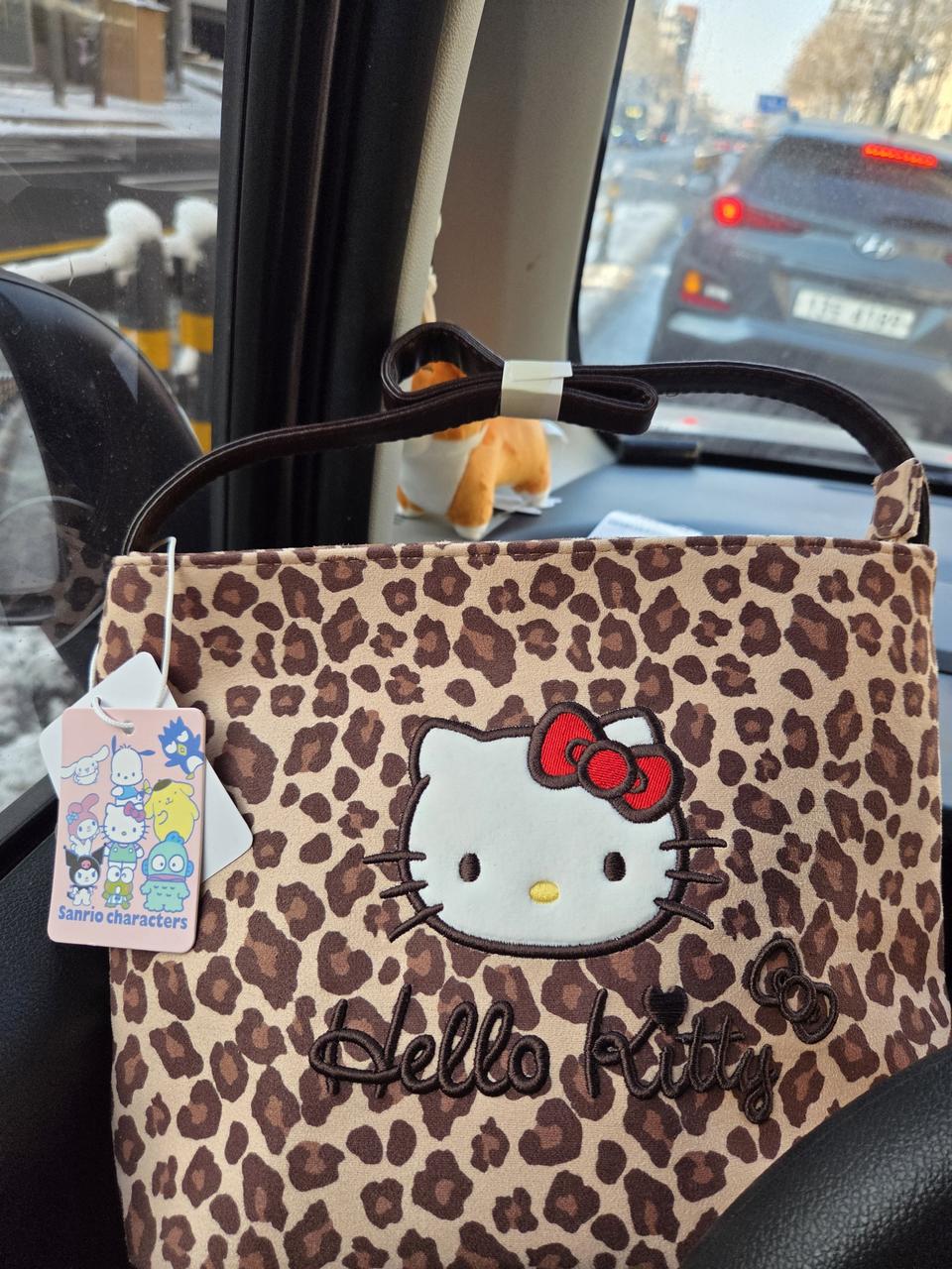 헬로키티 레오파드 스웨이드 토트백,숄더백,호피 가방,키티 가방,유니크템