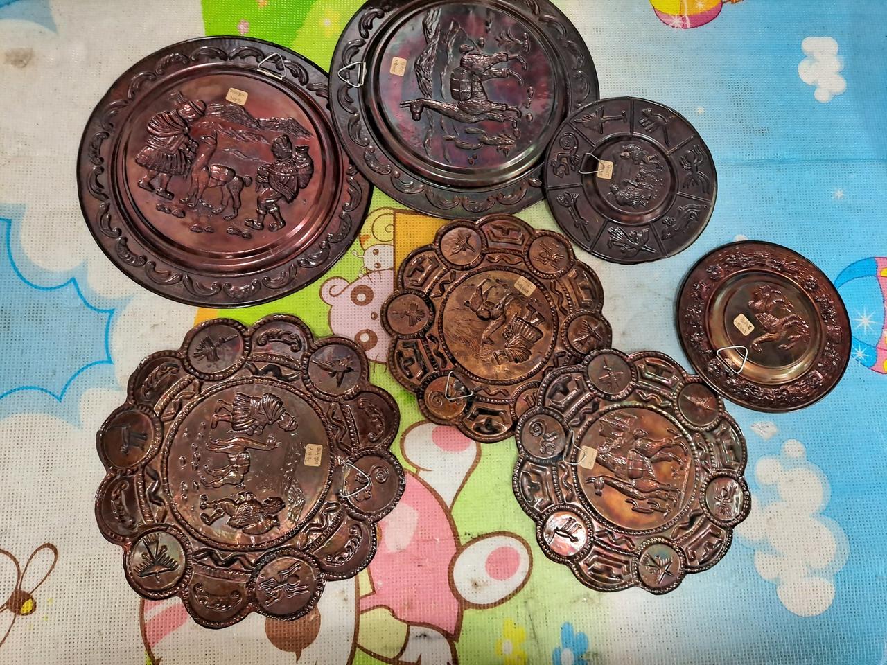 258번. 페루 인텨리어 장식품 접시 7개