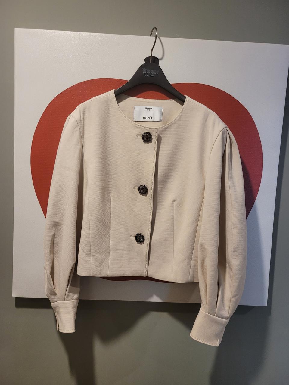 오브제 퍼프 크롭자켓 55 ~66