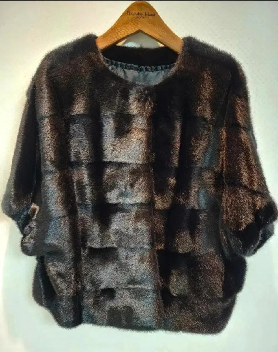 쉬즈미스 사가퍼 휘메일 벨벳 호리젠탈 밍크 케이프 자켓 free사이즈(5