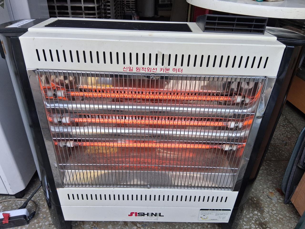 신일 원적외선 튜브히터난로  온풍기 열풍기 송풍기능재품 대형전기난로3kw