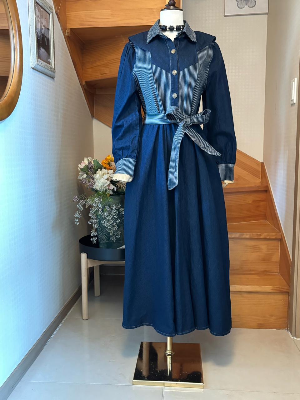청색 데님 롱 원피스 스트라이프 포인트