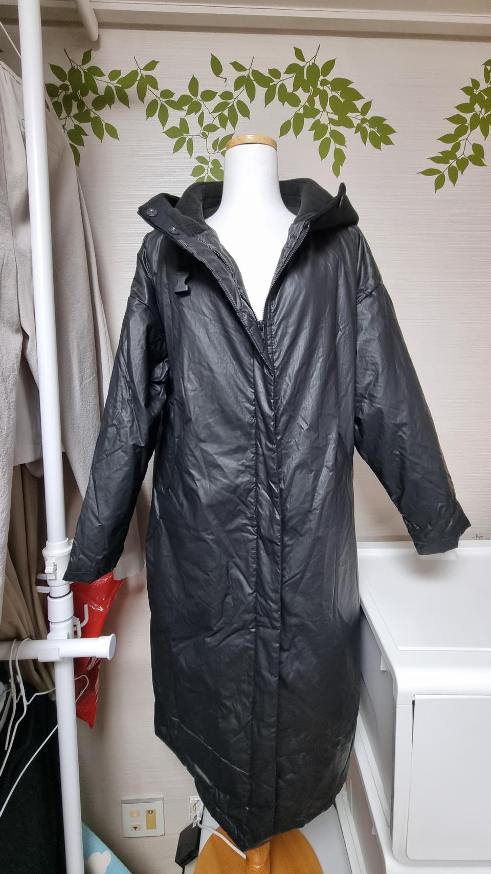 심플한 블랙 후드 롱 점퍼 66