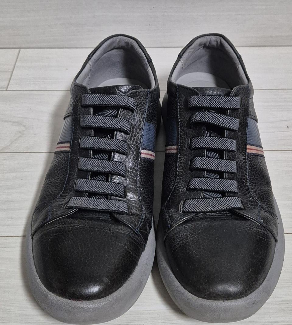 LCMS04U14C 가죽 스니커즈 255