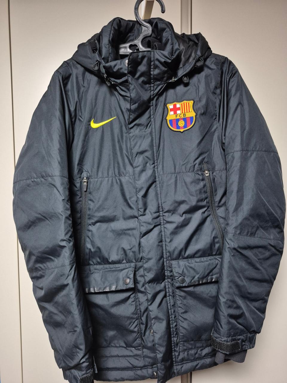 나이키 정품 바르셀로나 바람막이 85사이즈 팝니다