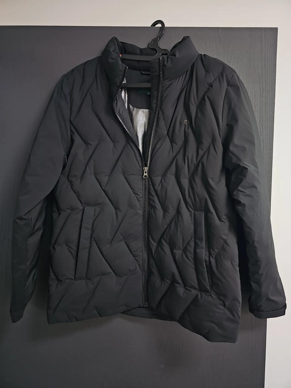 네파 정품 오리털경량패딩 95사이즈 팝니다