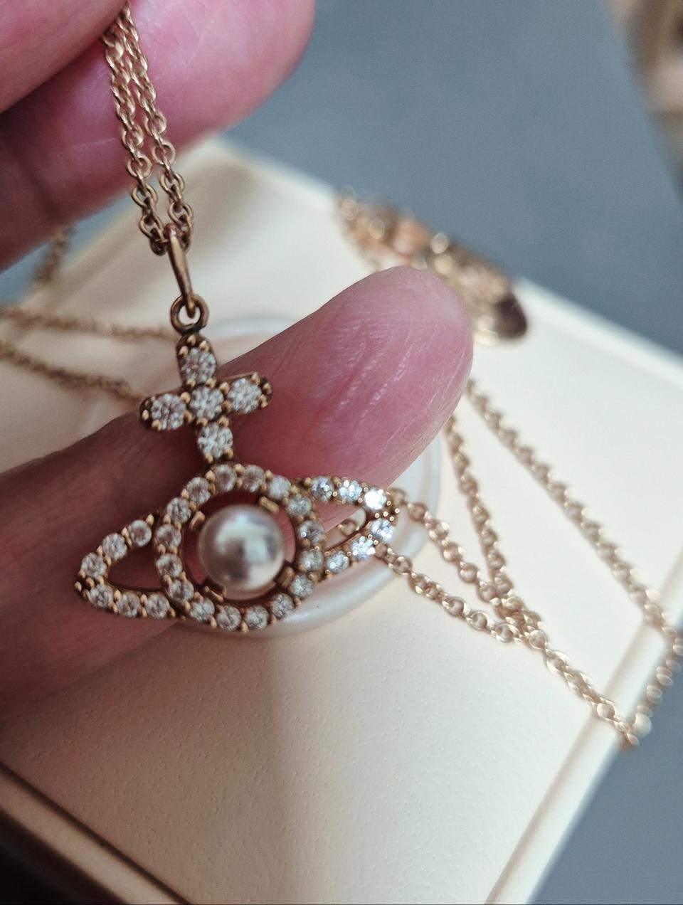 18k 행성 목걸이