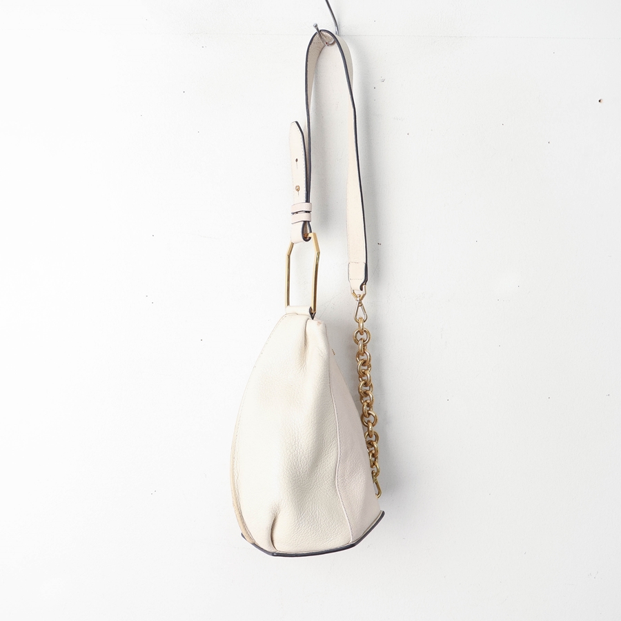 루에브르 삭드 트롬펫 가방