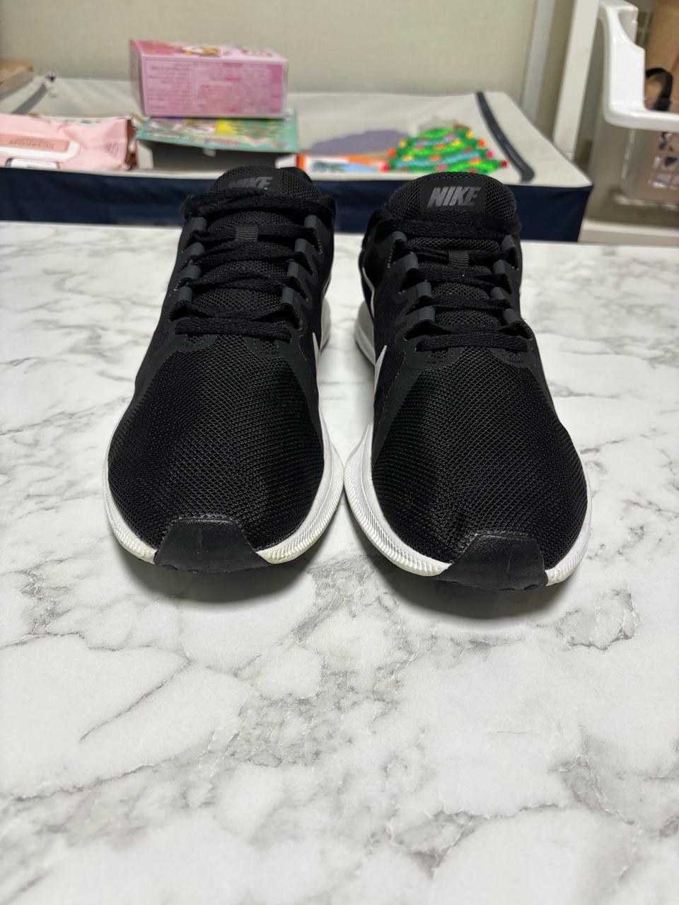 나이키 다운쉬프터8 검흰 270