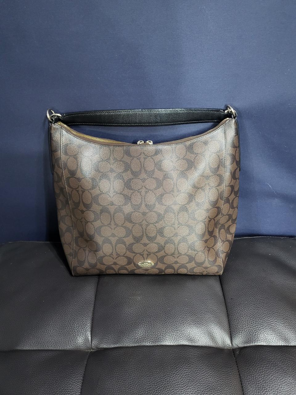 코치 시그니처 호보백