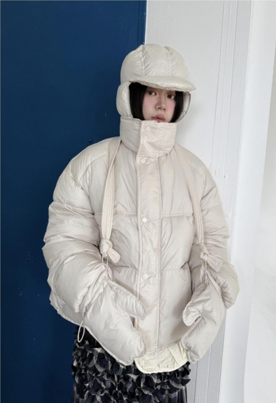 (새상품) 패딩+모자+장갑 세트