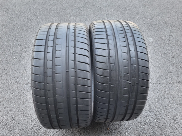 275 30 20 굿이어 이글 f1 런플렛 중고 타이어 판매합니다