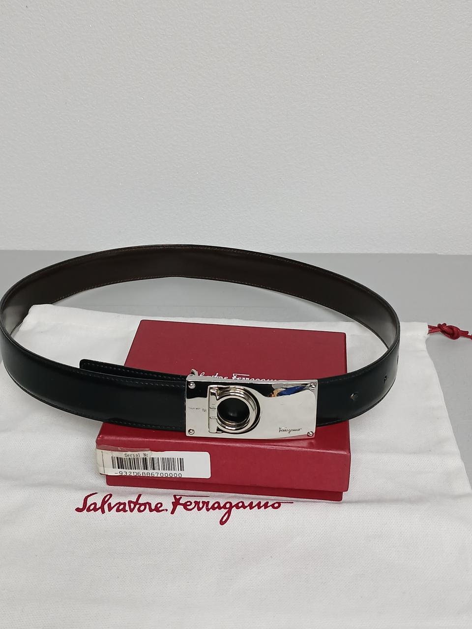 페라가모 은장 양면가죽 여성벨트 정품입니다