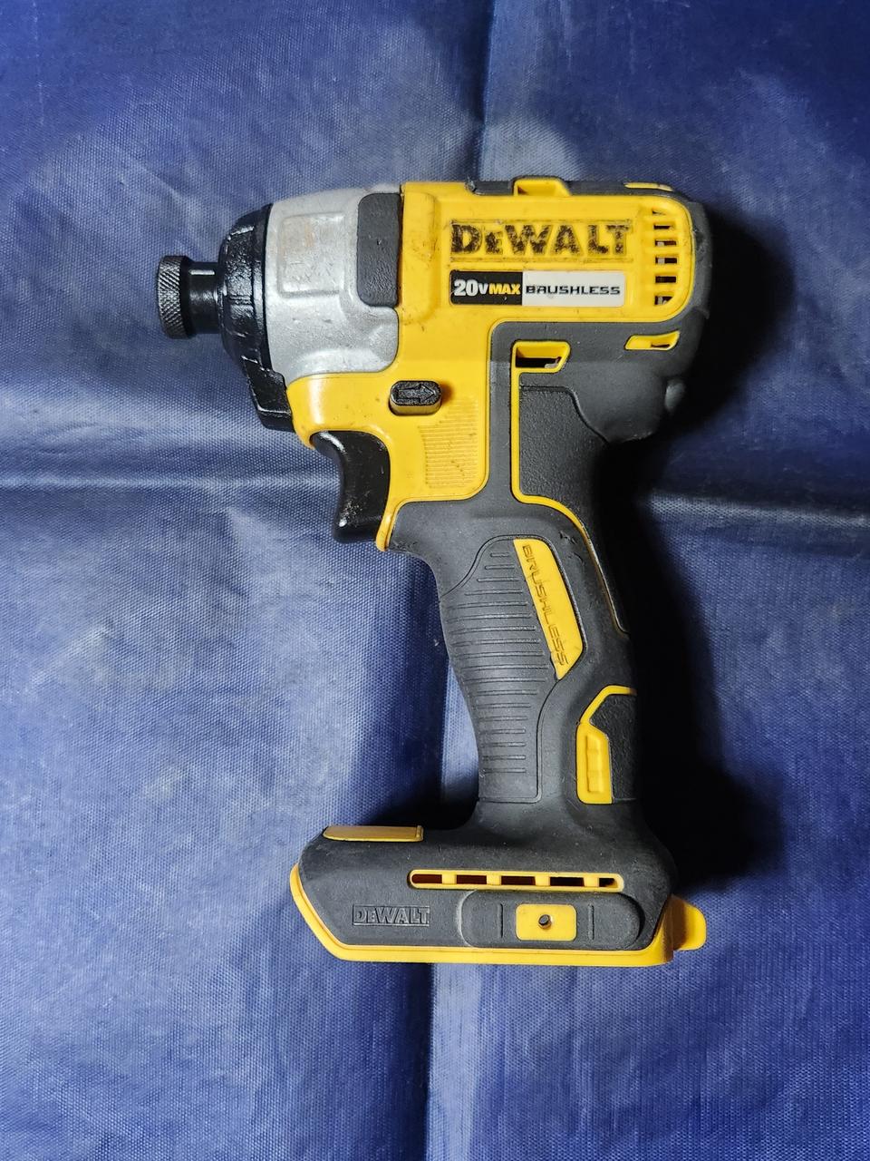 디월트 20v 충전임팩 DCF7871 본체 판매