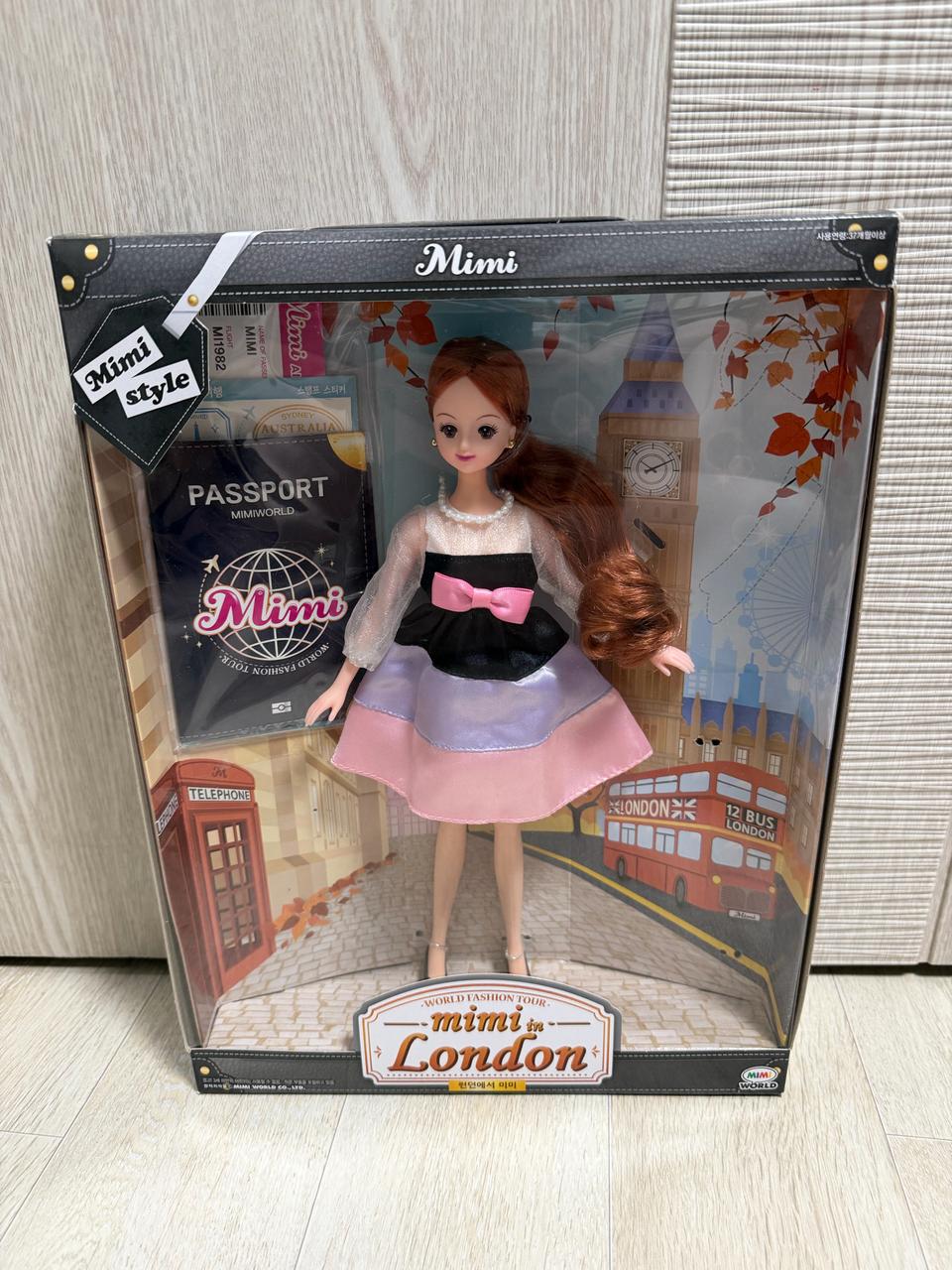 세계패션여행런던에서미미인형을 팝니다