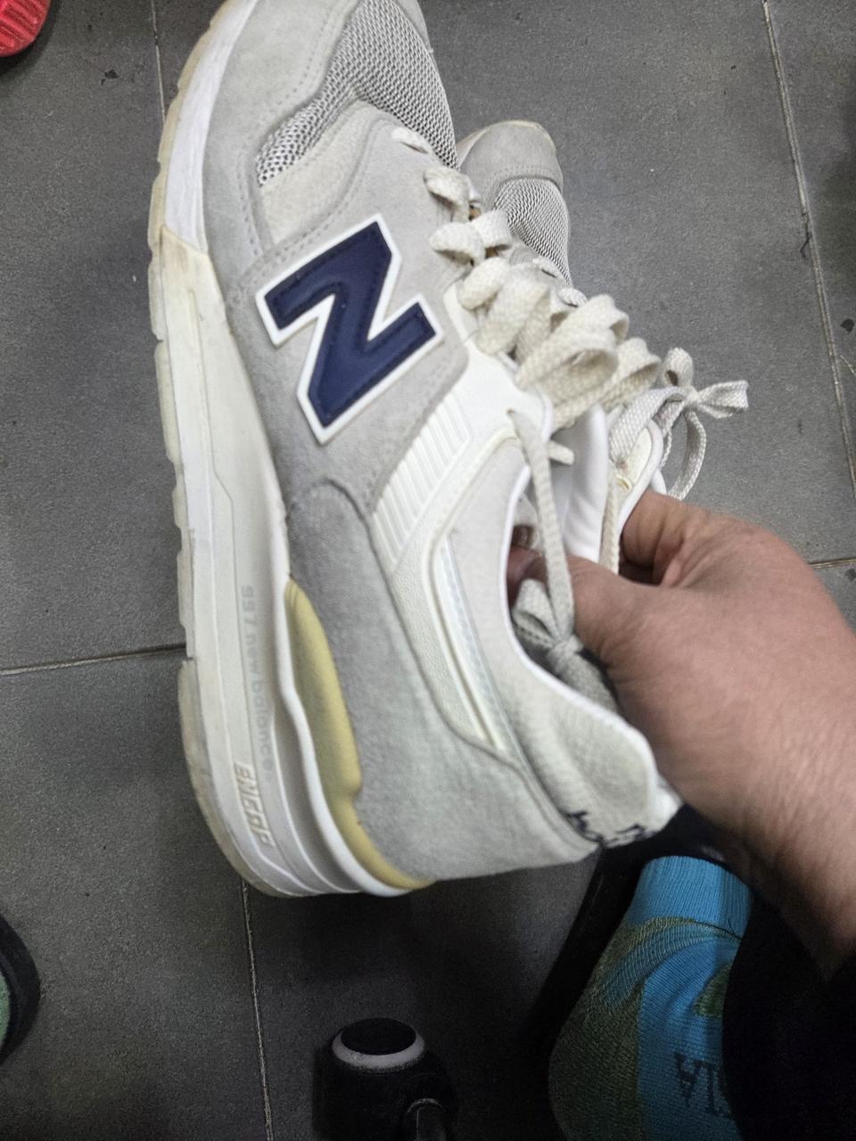 뉴발란스 운동화 270