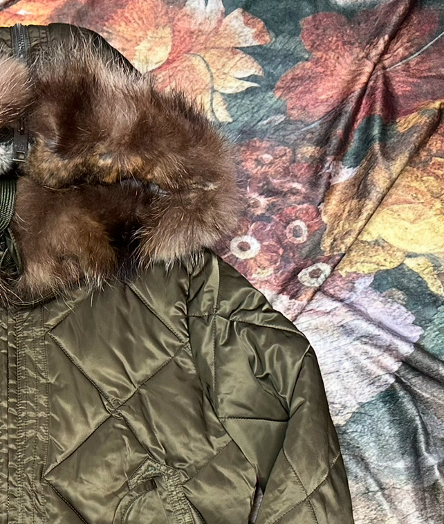 후아유 빈티지 카키울프죠숏패딩 S 아베크롬비 홀리스터 울프조 숏패딩