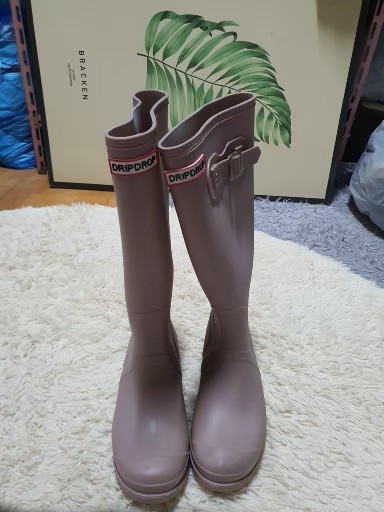 헌터 레인부츠 38사이즈 핑크색입니다!240사이즈생활감은 조금 있지만,