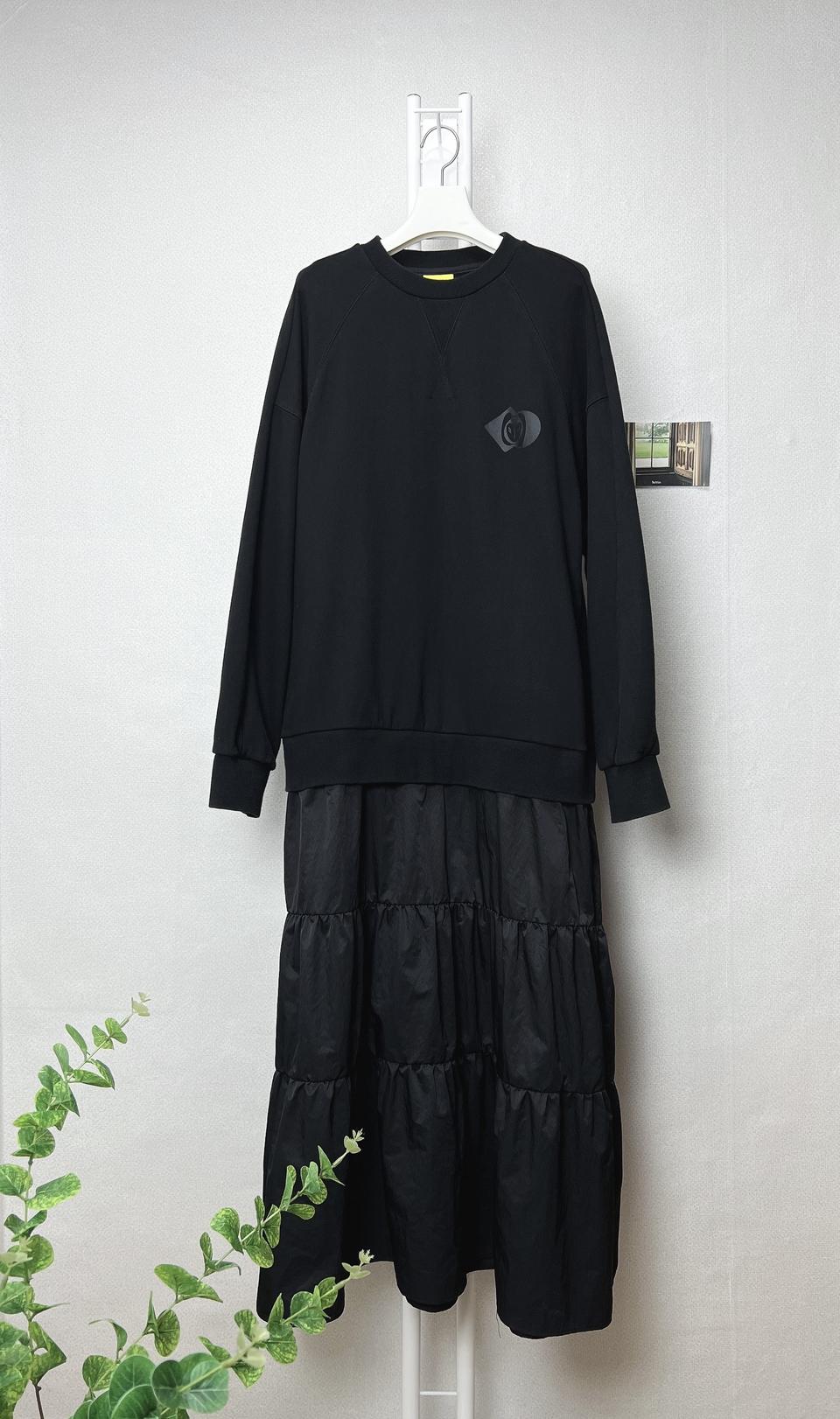 럭키슈에뜨 레이어드 맨투맨 플리츠 원피스 38