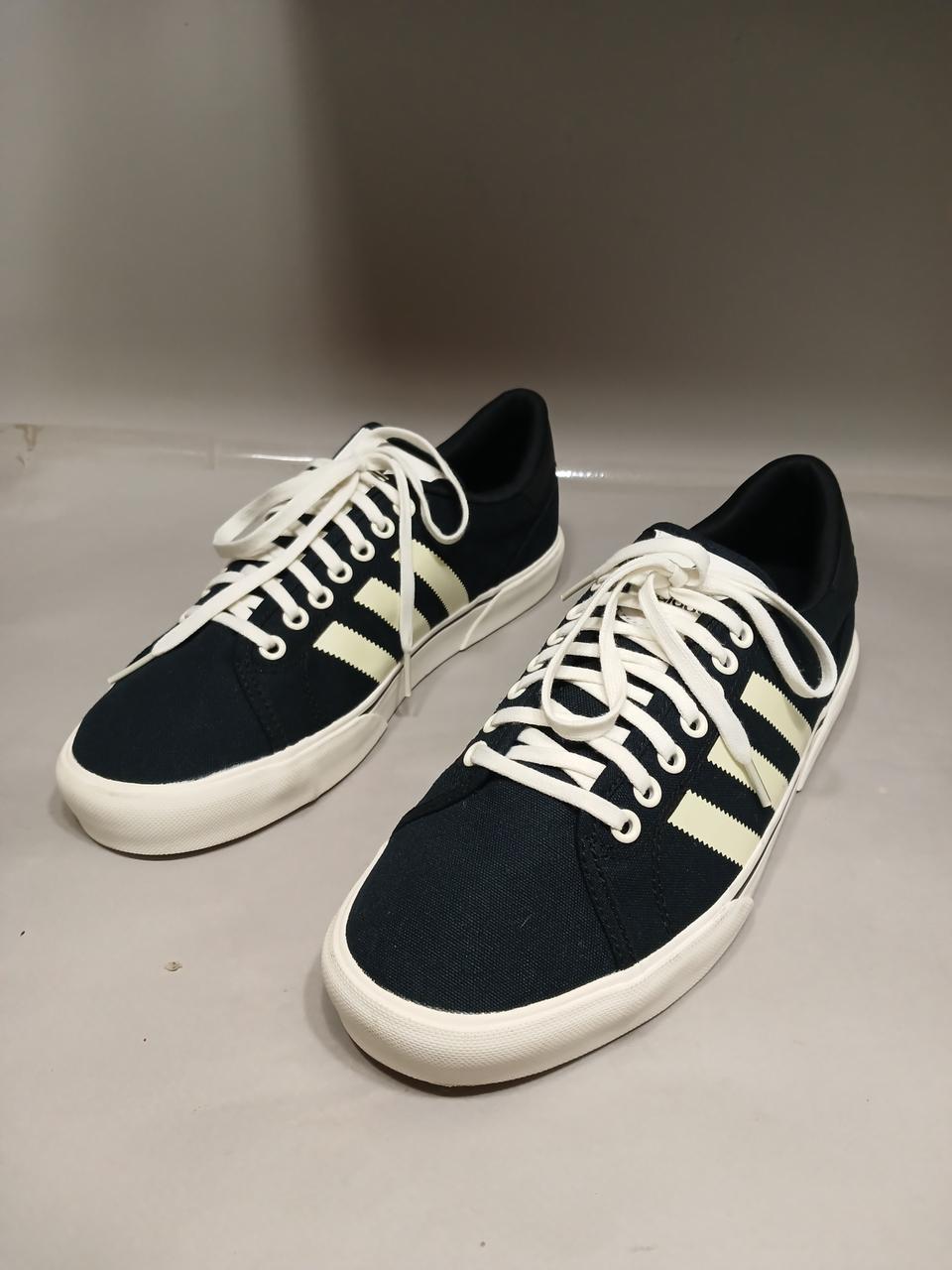 아디다스 아비카 불랙 화이트 290