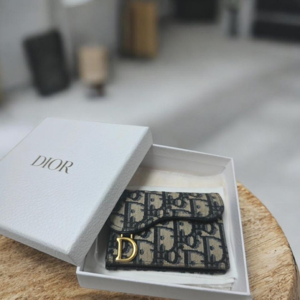 디올 정품 오블리크 새들 카드지갑 판매합니다