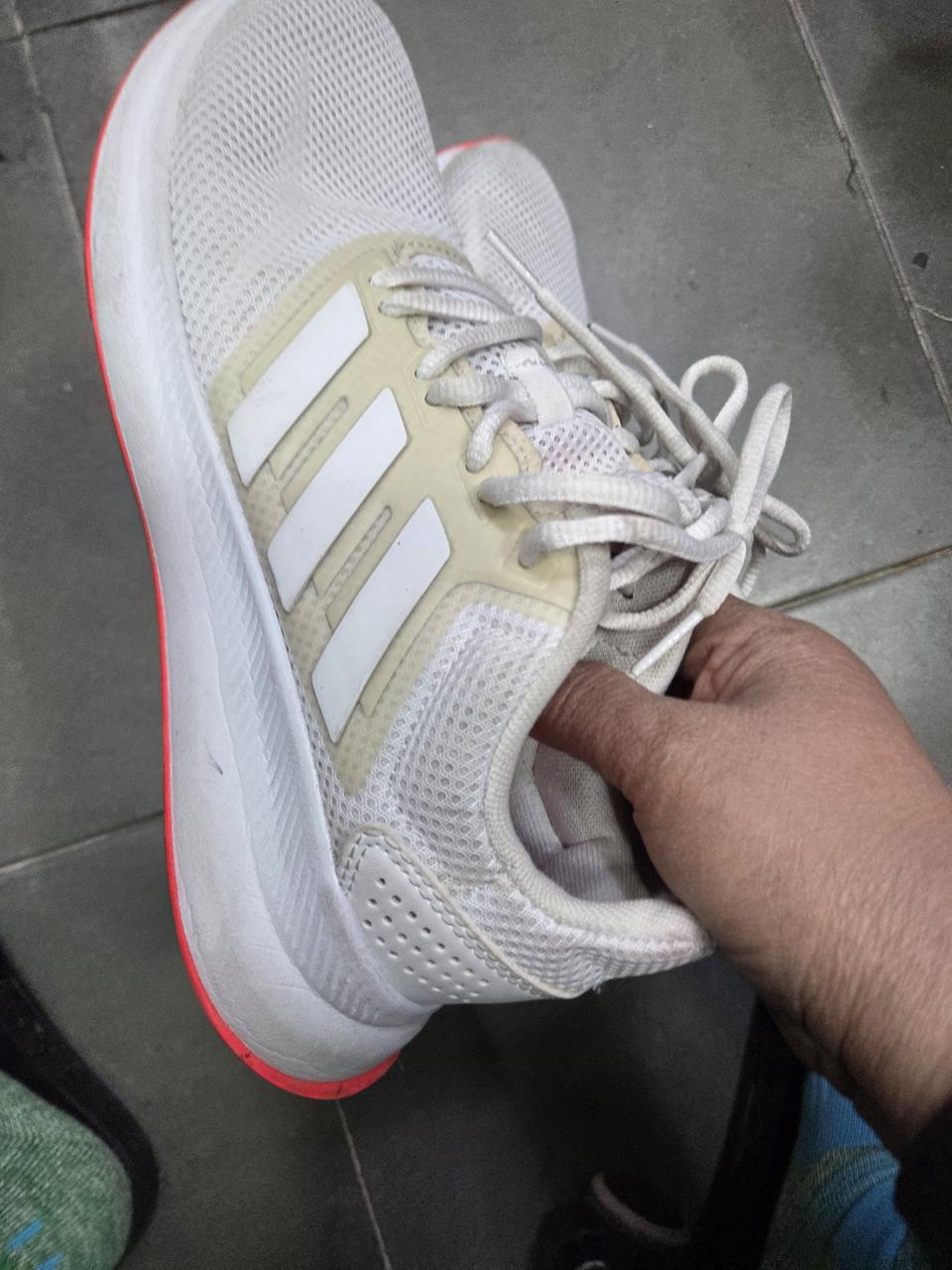 아디다스 운동화 235