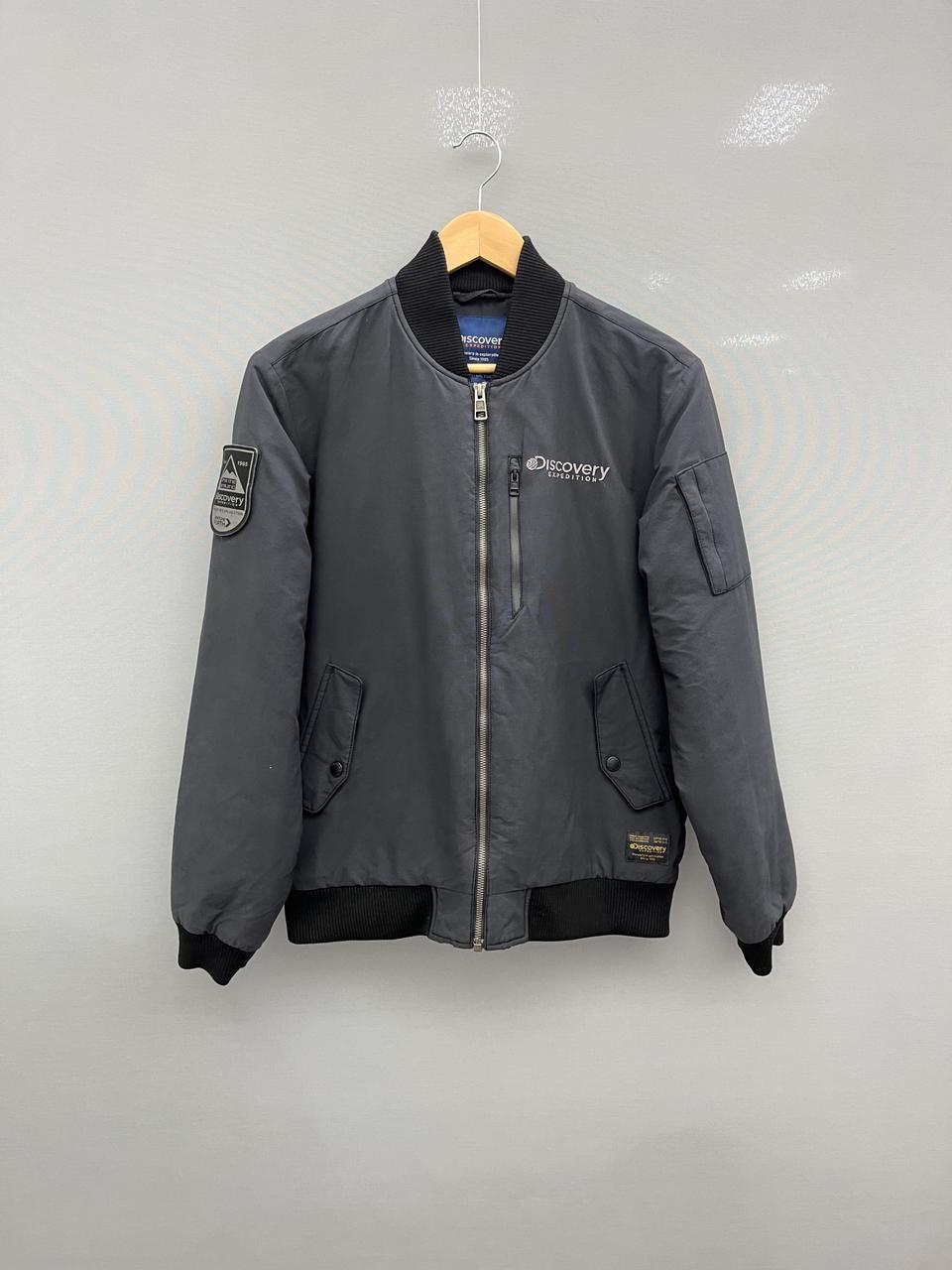 디스커버리 봄버 자켓
