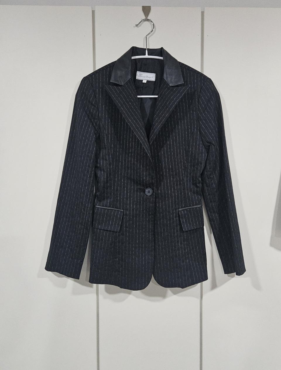 여성 스트라이프 자켓