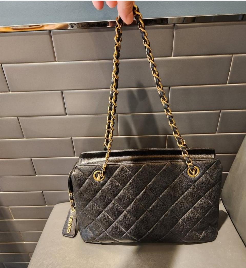 샤넬 블랙 캐비어 숄더백