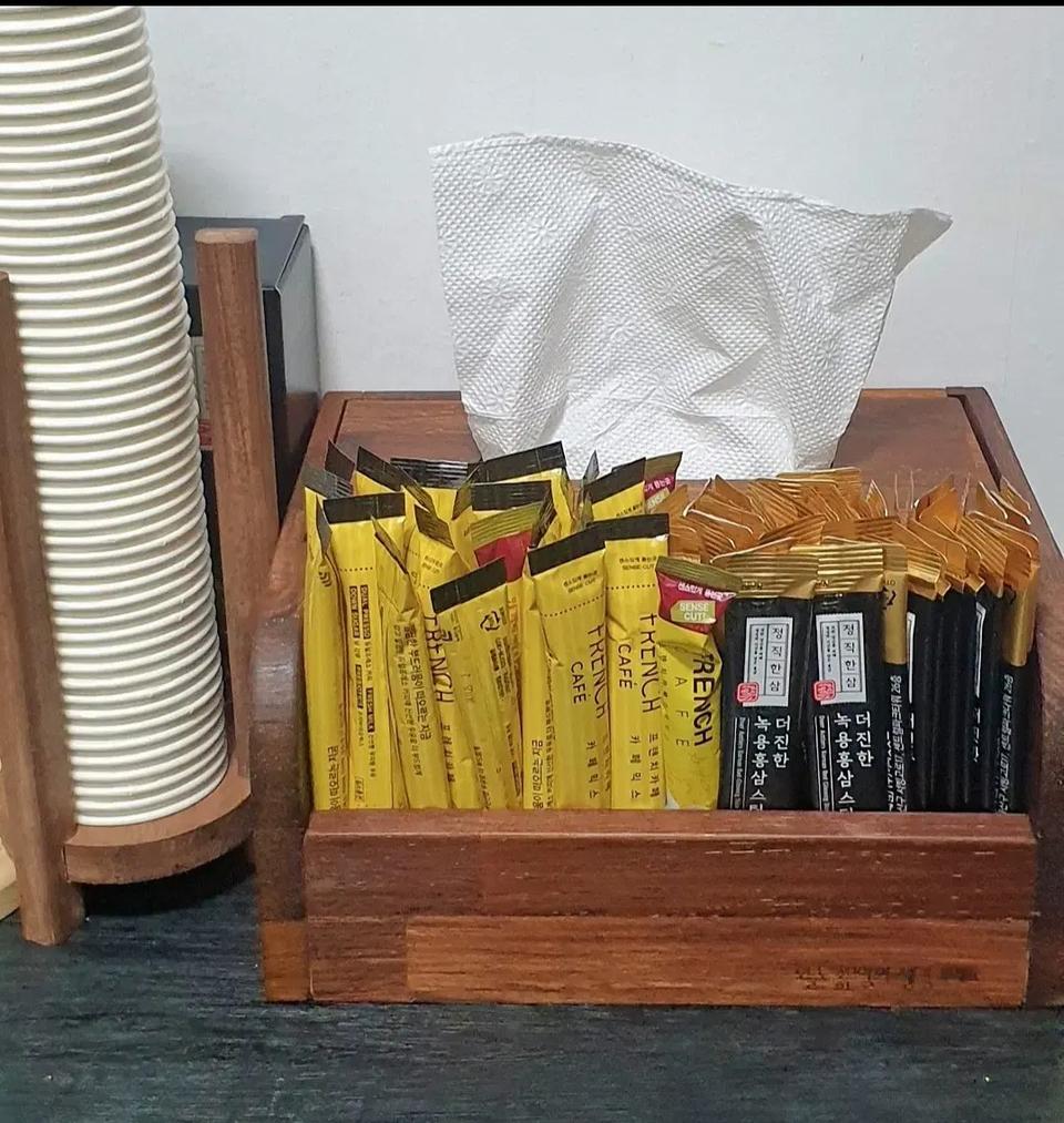 원목 티슈 보관함