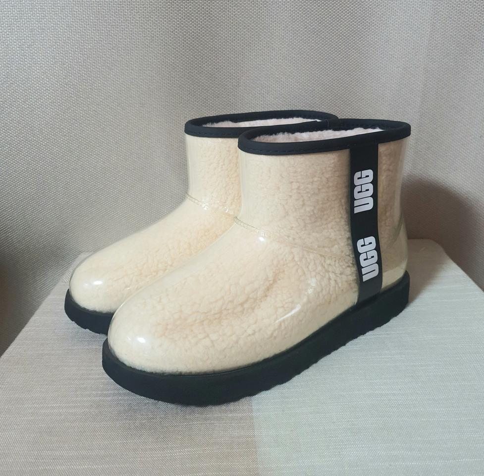 (새상품) UGG 어그 클래식 클리어 부츠 245mm
