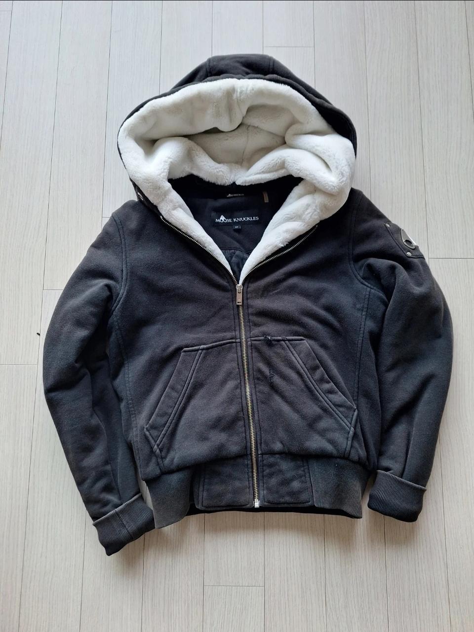 정품 무스너클 버니스웨터s사이즈 급처