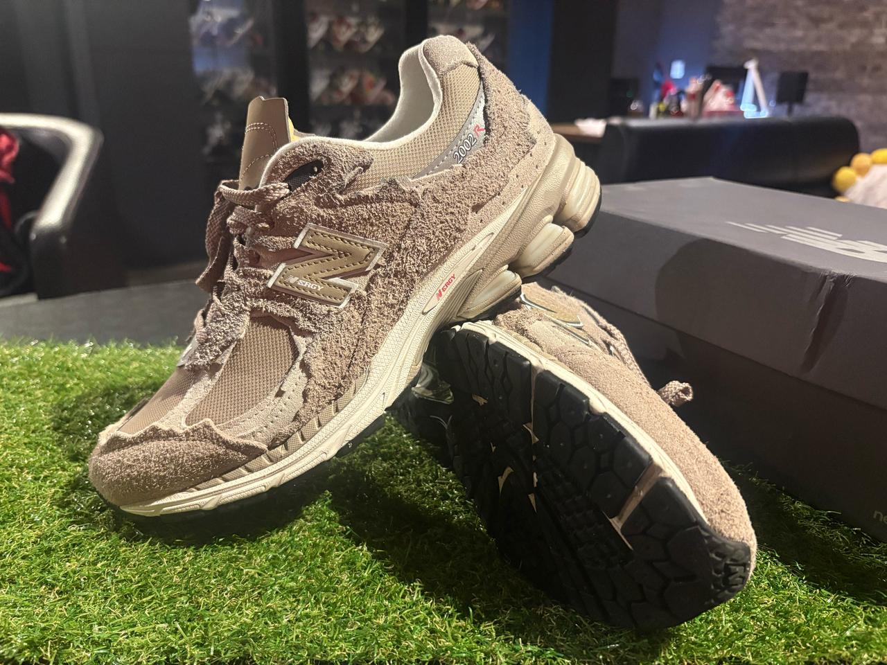 [중고/275] 뉴발란스 2002