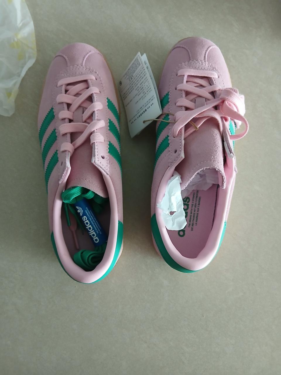 아디다스 운동화