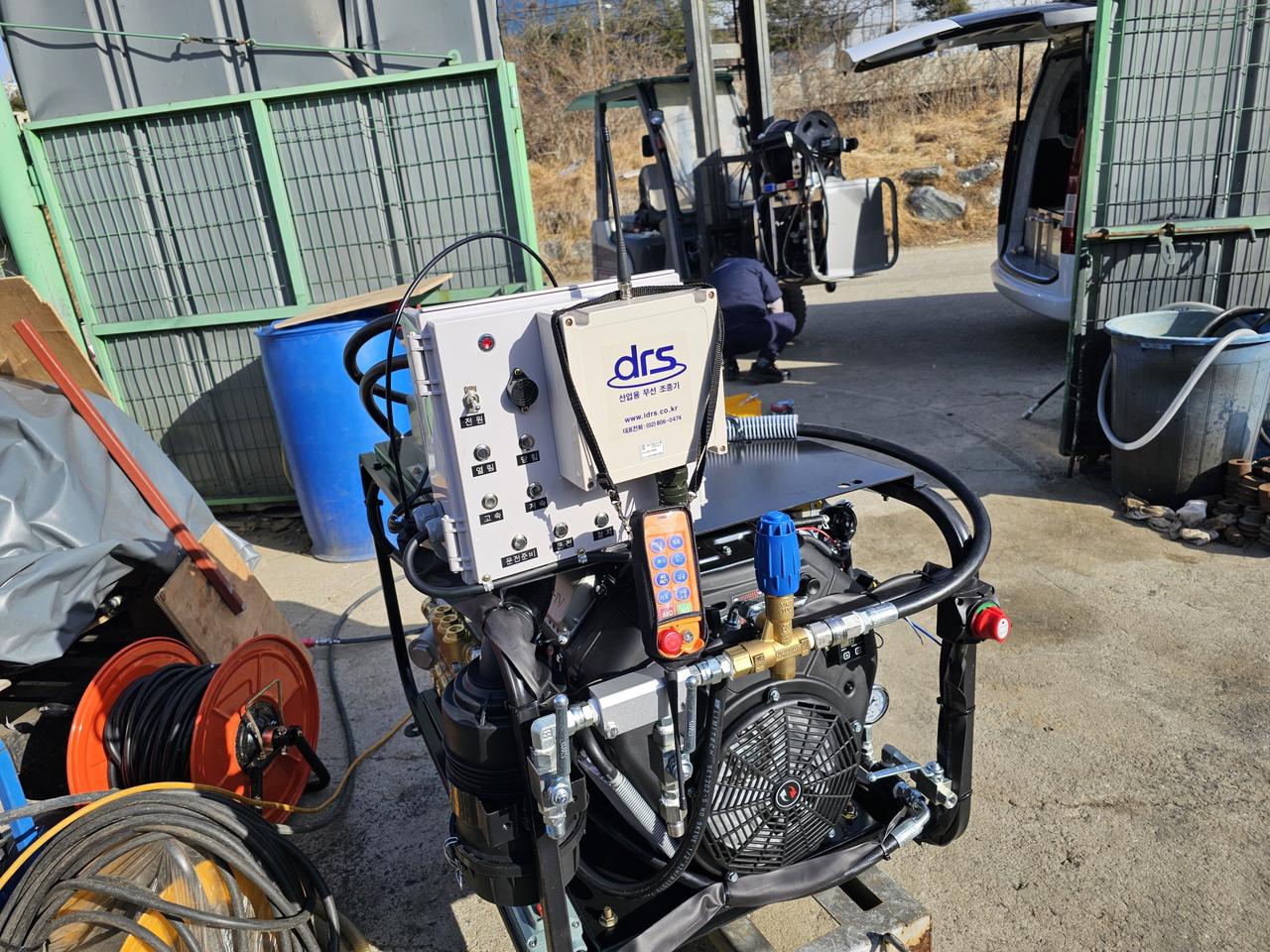 하수구 배관세척용 엔진고압세척기 300바50리터 40마력 풀셋팅 판매