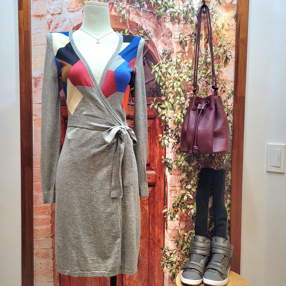 다이앤 본 퍼스텐퍼그 니트 랩 원피스