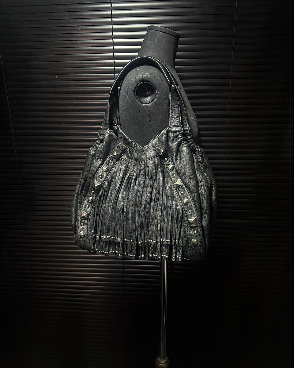 CETTU 찡 스터드 블랙 레더 소가죽 프린지 웨스턴 숄더백 고스 펑크