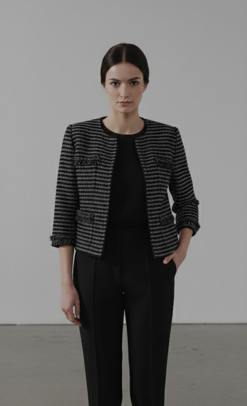 센존 쥬얼리장식 트위드자켓 6사이즈