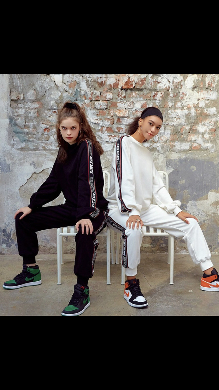 믹스투믹스 맨투맨 S사이즈(택안뗀 새상품)