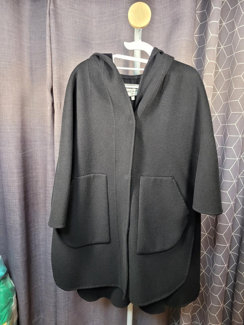 폴앤조이 블랙 케이프 코트 M