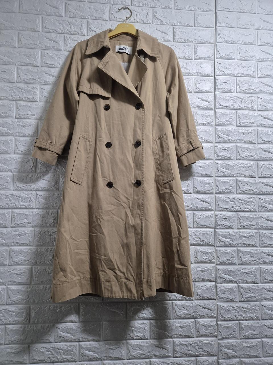 럭키슈에뜨 트렌치코트