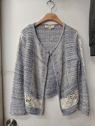 아떼 베네샤브르노 모 마 니트가디건  0