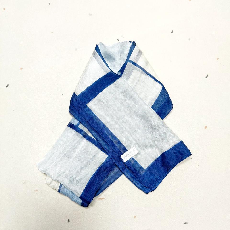 니나리찌 스카프 실크스카프 실크100% 머플러